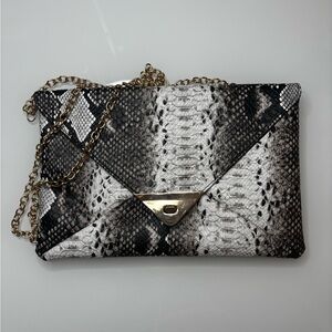Like New Black & White Snake-Print Envelope Crossbody Bag